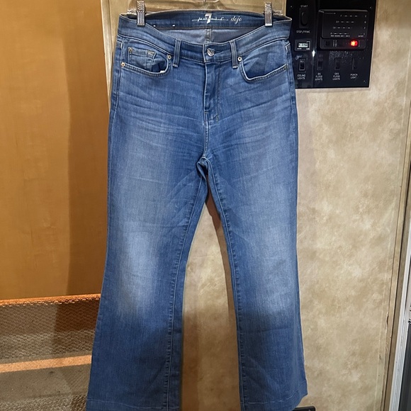 7 For All Mankind Medium Blue Flare Jeans - Picture 5 of 8